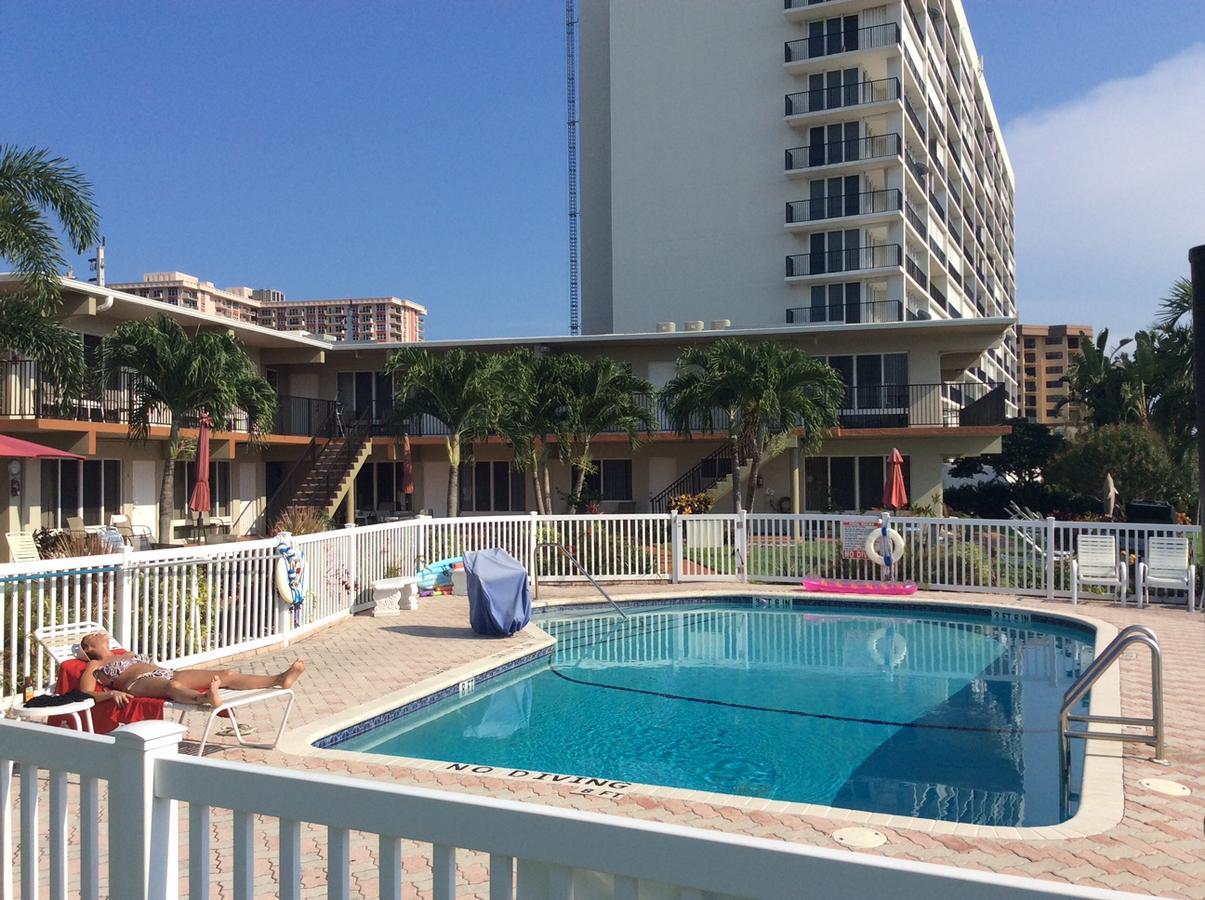 Aqua Mar Condos Pompano Beach Eksteriør billede