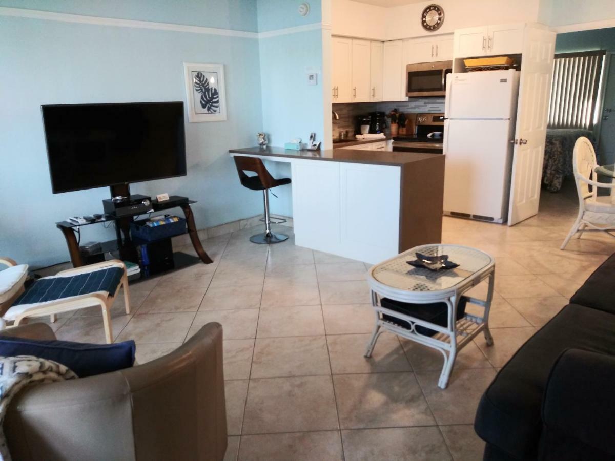 Aqua Mar Condos Pompano Beach Eksteriør billede